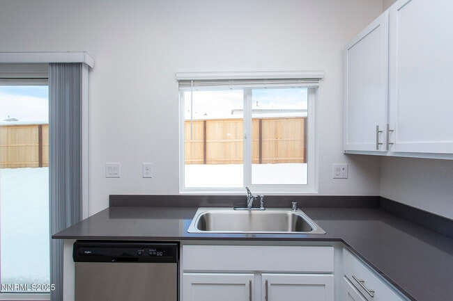 Building Photo - 436 Summer Triangle