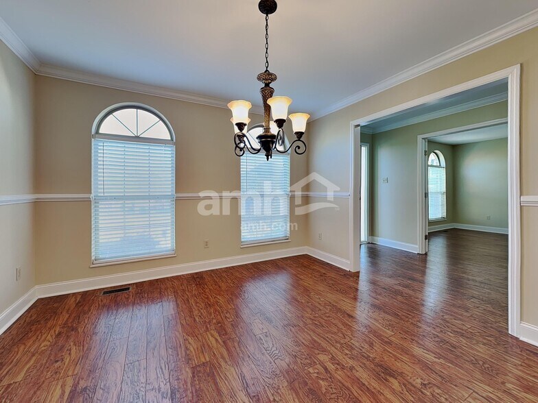 Building Photo - 1582 Cider Ln