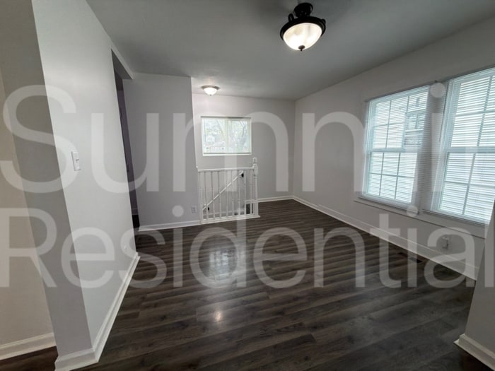 Building Photo - 2826 Taylor Blvd