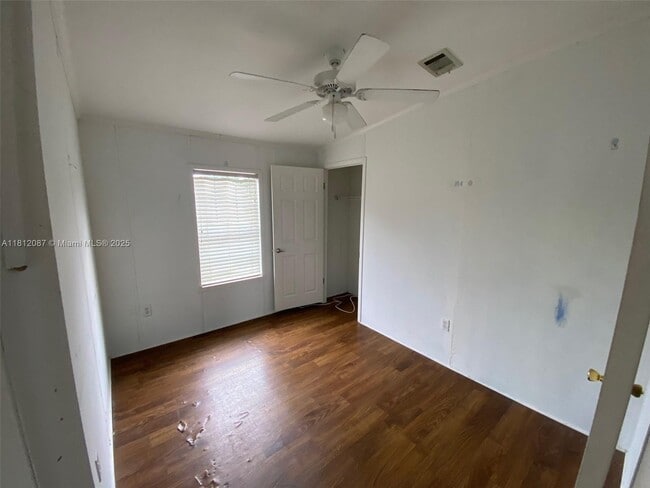 Building Photo - 11837 Watergate Cir