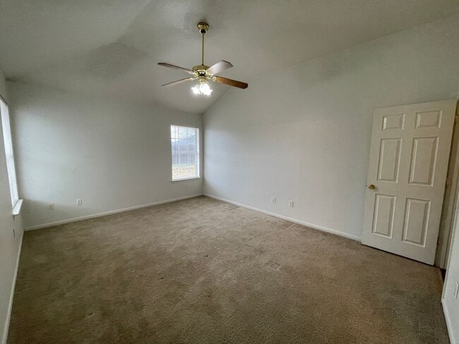 Building Photo - 2306 Moonstone Dr