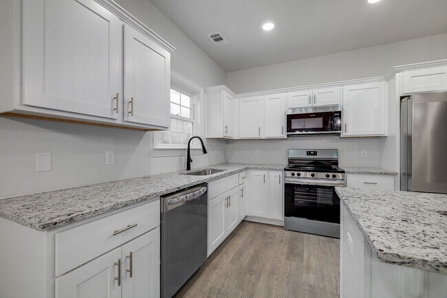 Building Photo - Comfortable 3BR/2BA Home in Effingham County – Open Floor Plan