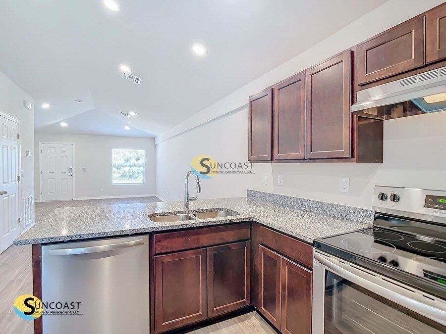 Building Photo - 27085 Partin Dr