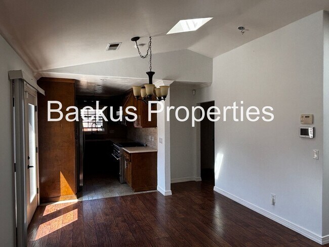 Building Photo - 1114 Kimmel St