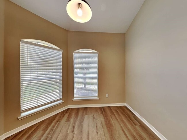 Building Photo - 12143 Landsdown Ridge Way