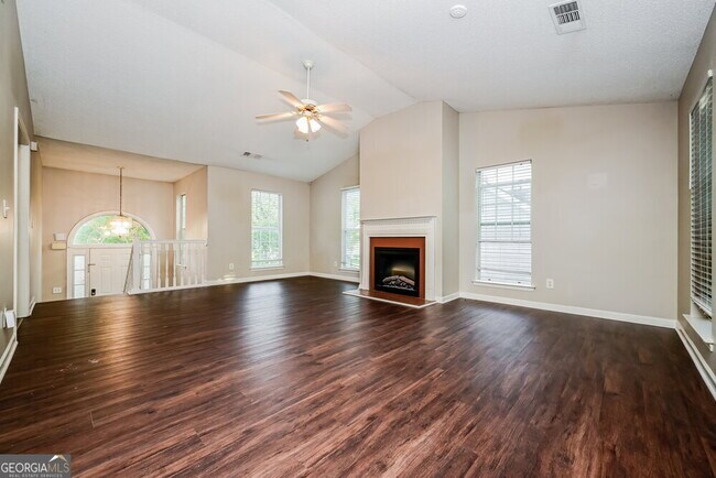 Building Photo - 5008 Kens Ct
