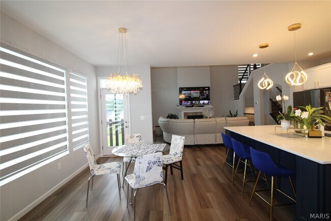 Building Photo - 818 Memsie Dr