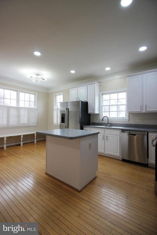 Building Photo - 243 Winter Walk Dr