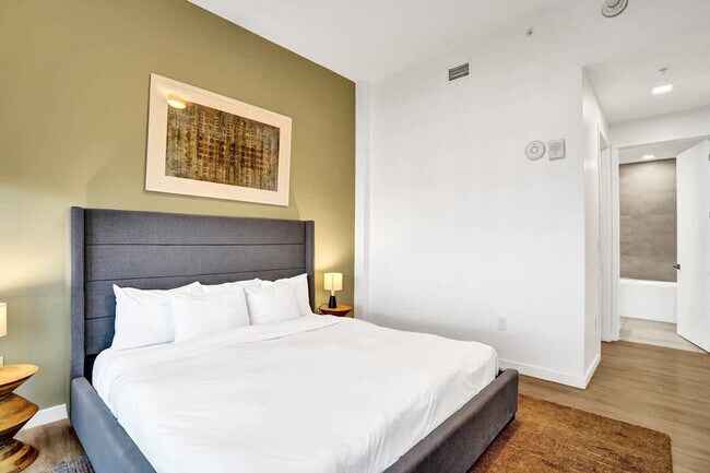 Building Photo - 1220 17th St