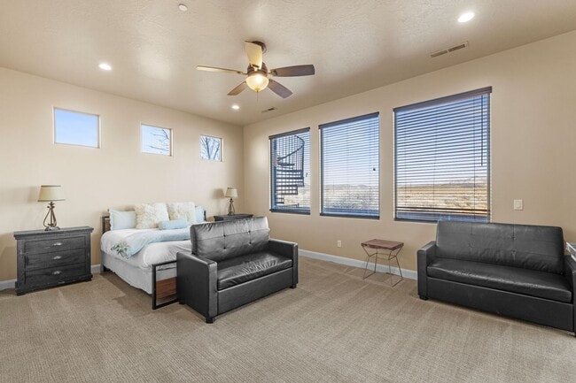 Building Photo - Sand Hollow Sunrise