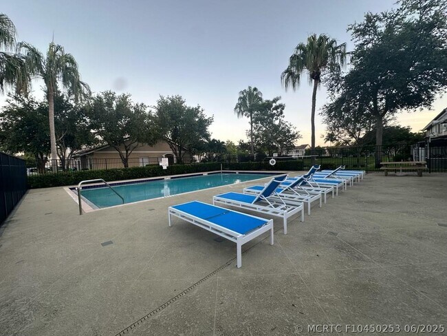 Building Photo - 8900 NW 54th St