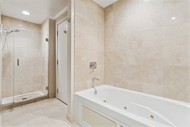 Building Photo - 130 N Garland Ct