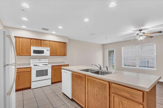 Building Photo - 36 Wright Pkwy NW