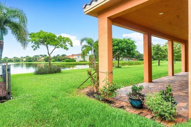 Building Photo - 3441 Oakmont Estates Blvd