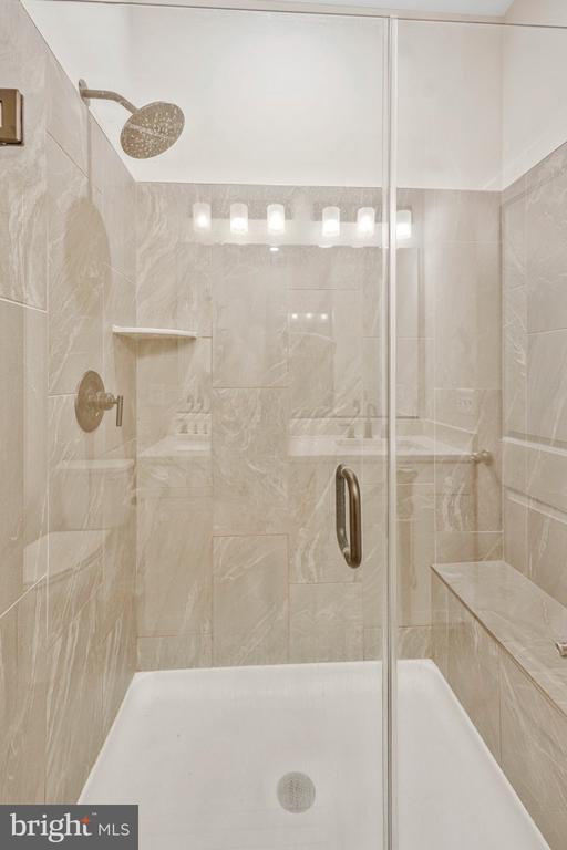 Building Photo - 2820 Dart Dr