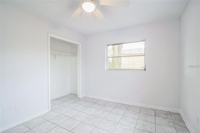 Building Photo - 1305 Estridge Dr