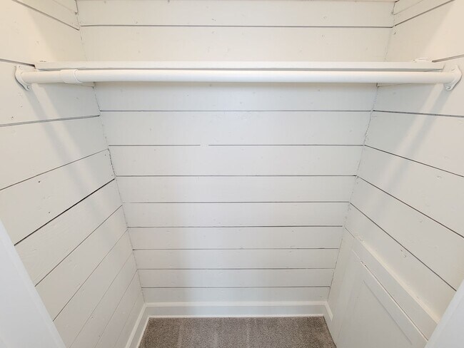 Building Photo - 1728 Hawthorne St