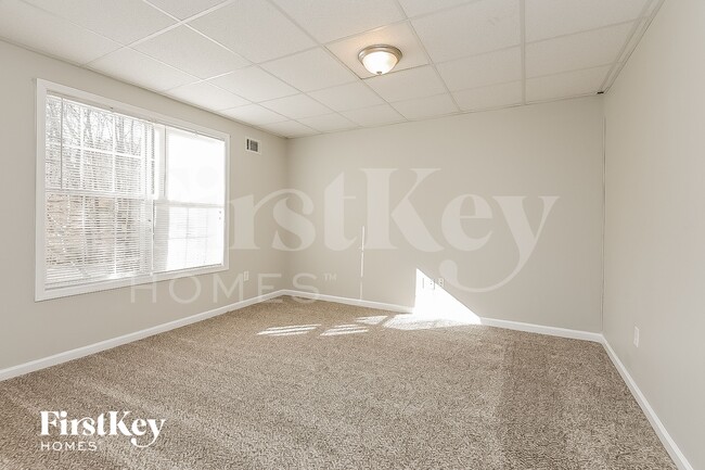 Building Photo - 4860 Wade Valley Way