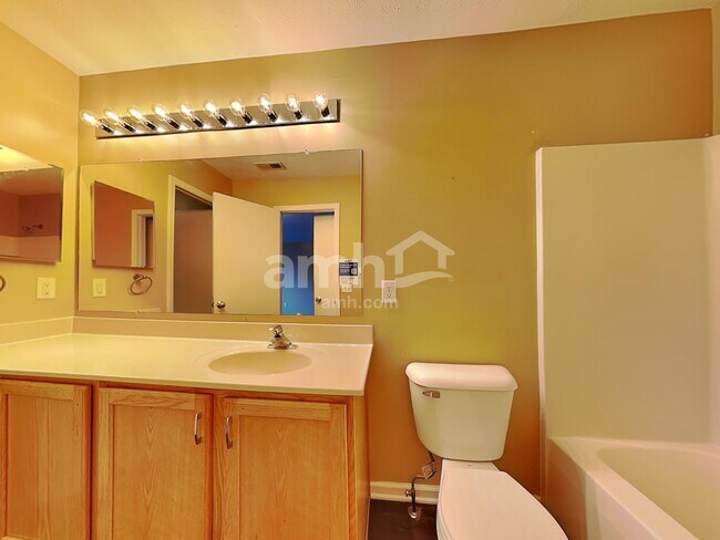 Building Photo - 7730 Hillsdowne Cir