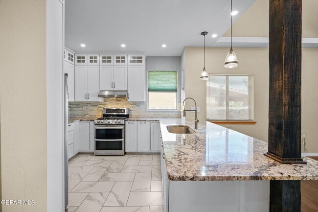 Building Photo - 7089 Tierra Roja St