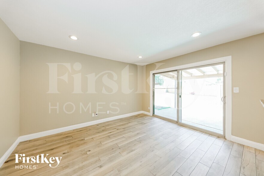 Building Photo - 3622 W Cielo Grande