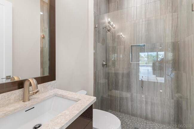 Building Photo - 12510 Solana Bay Cir