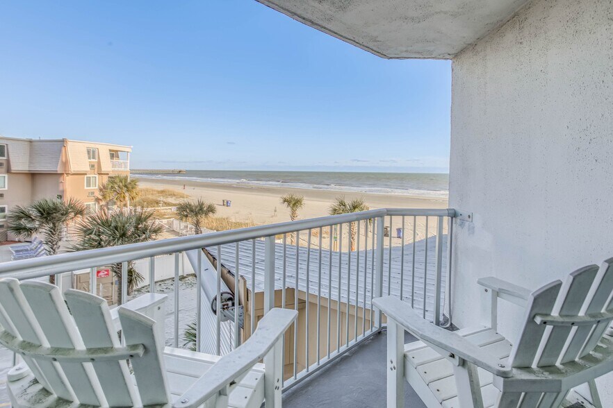 Building Photo - 9550 Shore Dr