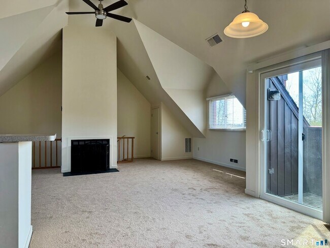 Building Photo - 112 Montoya Dr