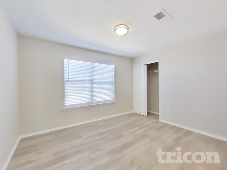 Building Photo - 6915 Eastford Pl NW