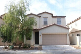 Building Photo - BEAUTIFUL 4 BEDROOM HOME WITH A POOL!