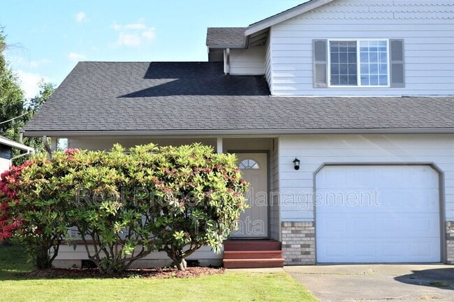 Primary Photo - 214 Reeds Ln