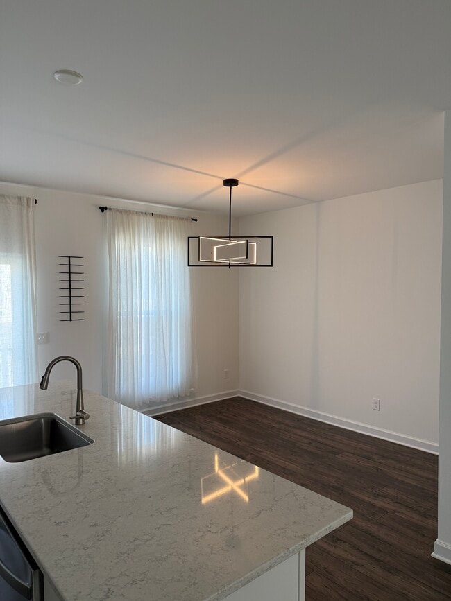 Building Photo - 179 Broad St