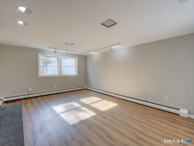 Building Photo - 38 Portage Rd