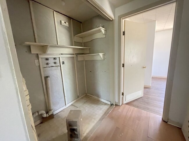 Building Photo - 2120 Canyon Dr