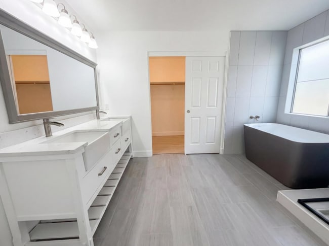 Building Photo - 2724 Bertolani Cir