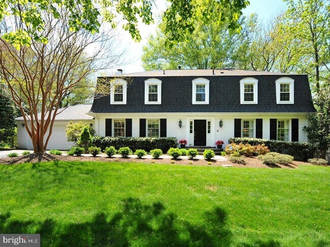 Building Photo - 9308 Winterset Dr