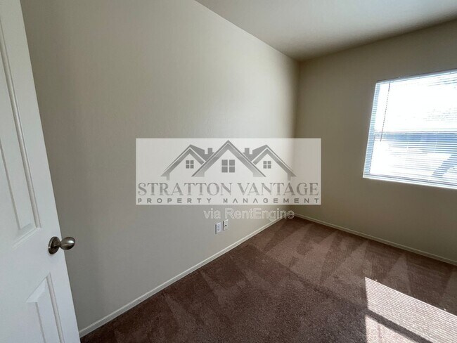 Building Photo - 11580 W Duran Ave