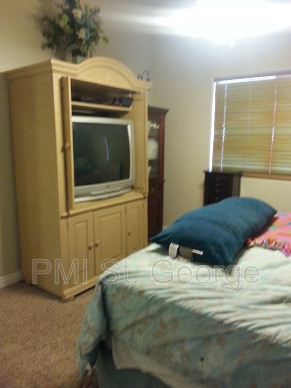 Building Photo - 73 Pheasant Dr