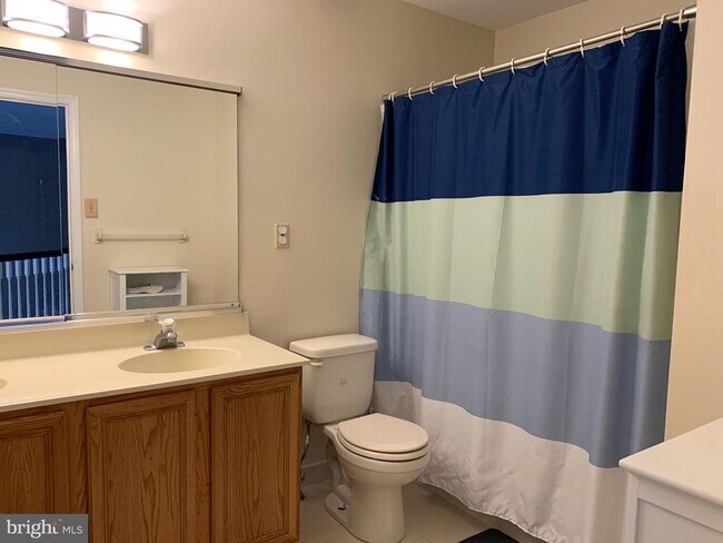 Building Photo - 2016 Greenes Way Cir