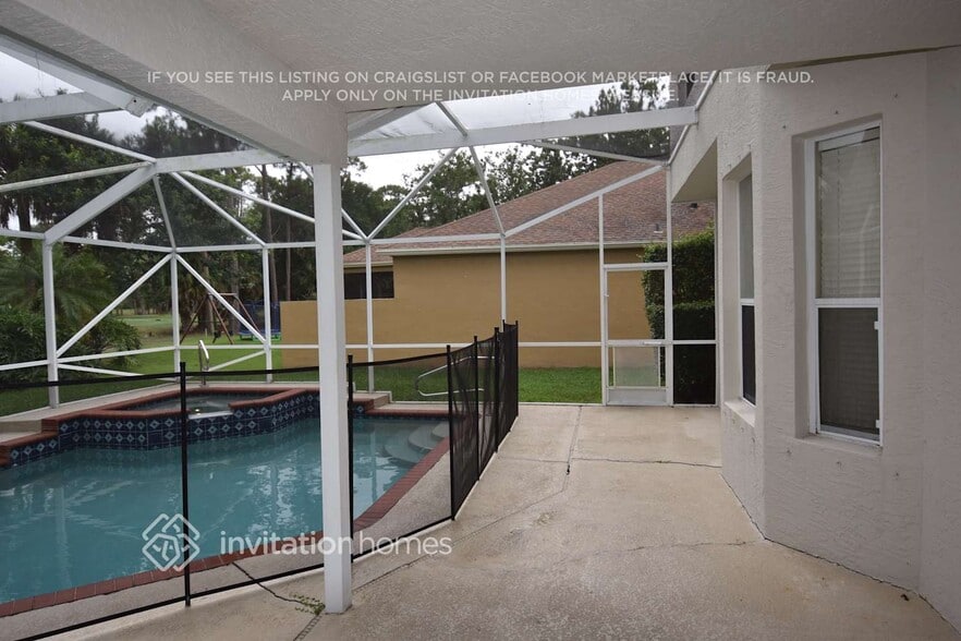 Building Photo - 15062 Oak Chase Ct