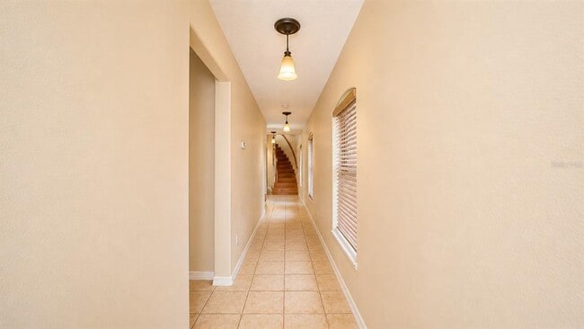 Building Photo - 357 Fairway Pointe Cir