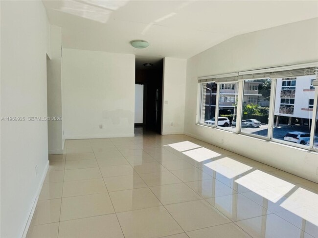 Building Photo - 1035 94th St