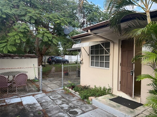 Building Photo - 34 SW 5th St