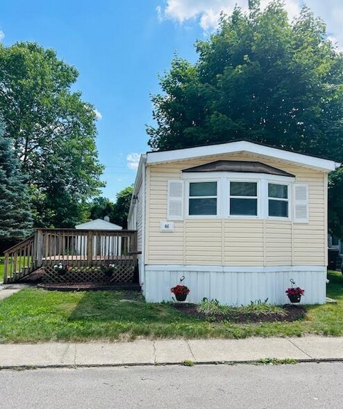 Primary Photo - 46 Hosner Dr