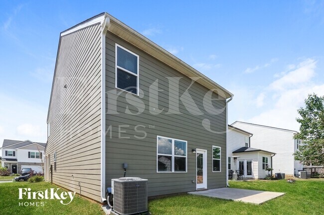 Building Photo - 58 Lauritsen Way