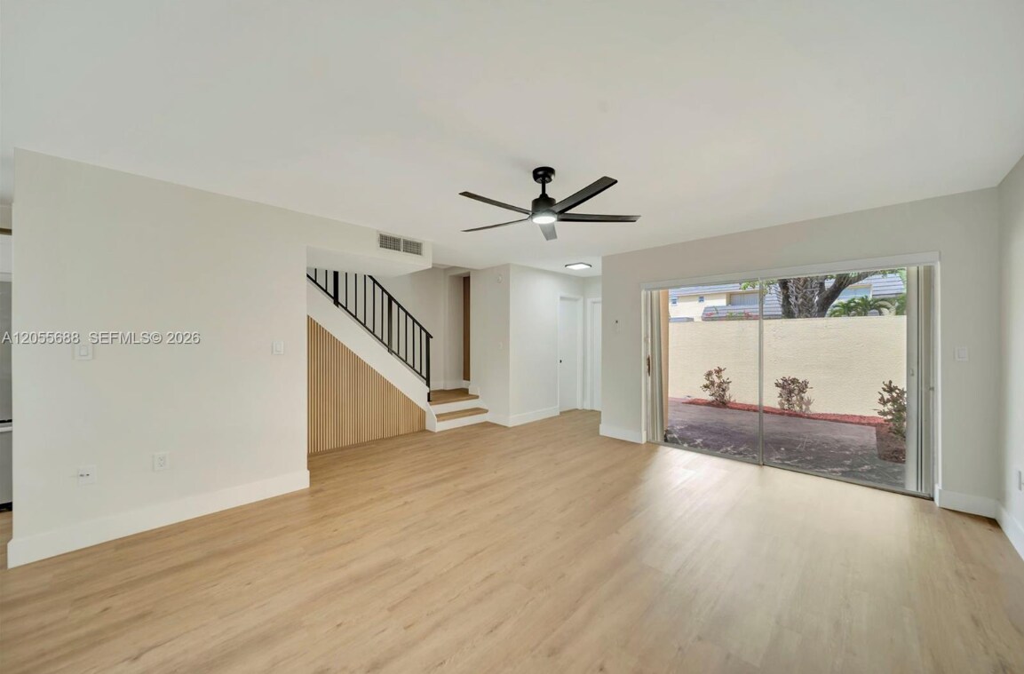 Building Photo - 8769 SW 137th Ave