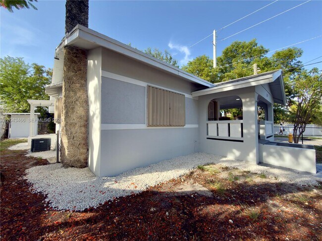 Building Photo - 103 NW 35th St