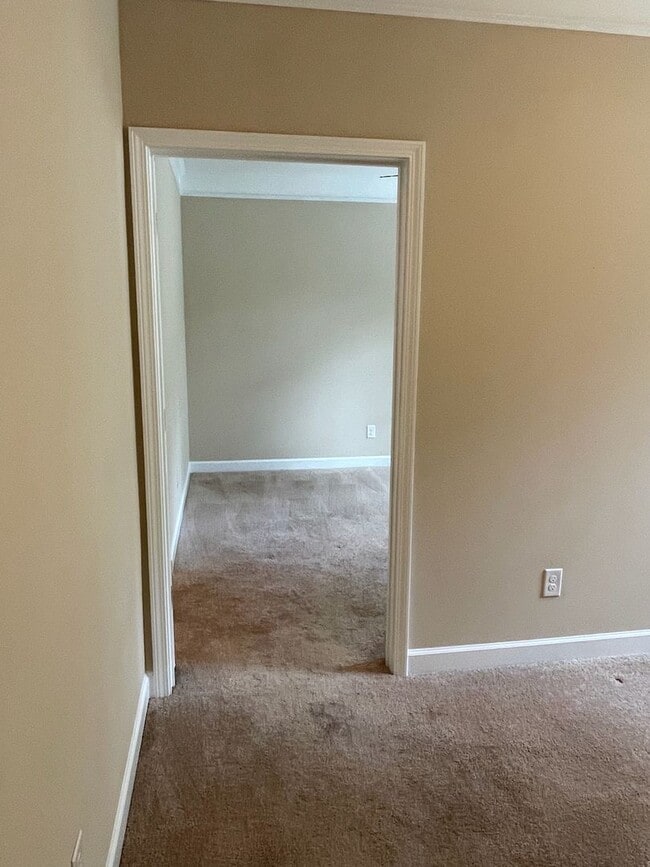 Building Photo - Large, Beautiful Home in Berkeley Hills Estate