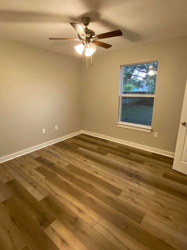 Building Photo - 2144 Casa De Oro St