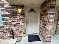 Building Photo - 3209 Golden Dr
